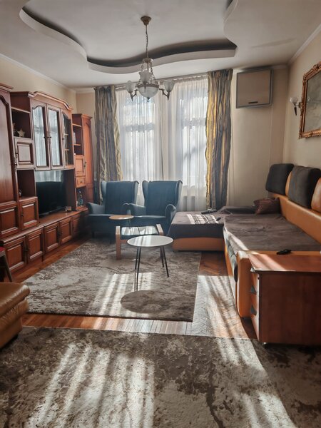 Stefan cel Mare, 300 m de metrou