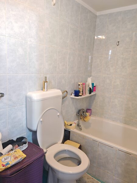 Stefan cel Mare, 300 m de metrou,